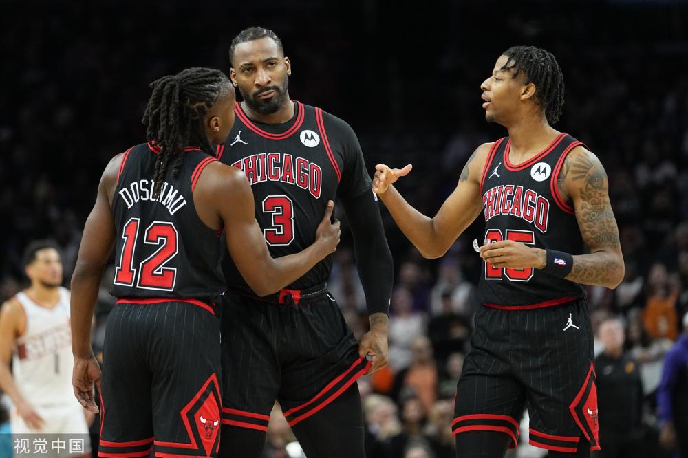 受球迷关注 受球迷关注